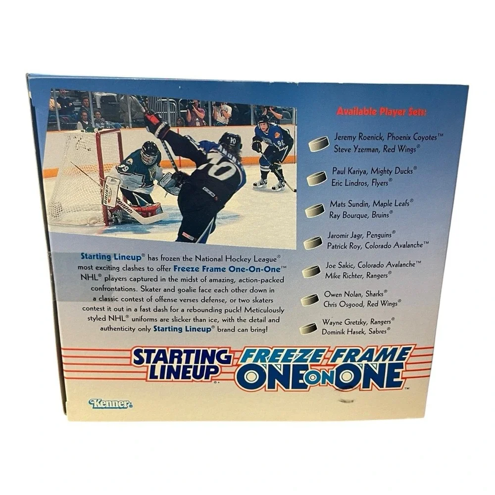 Jeremy Roenick & Steve Yzerman‎ 1997 Freeze Frame Starting Lineup Figures